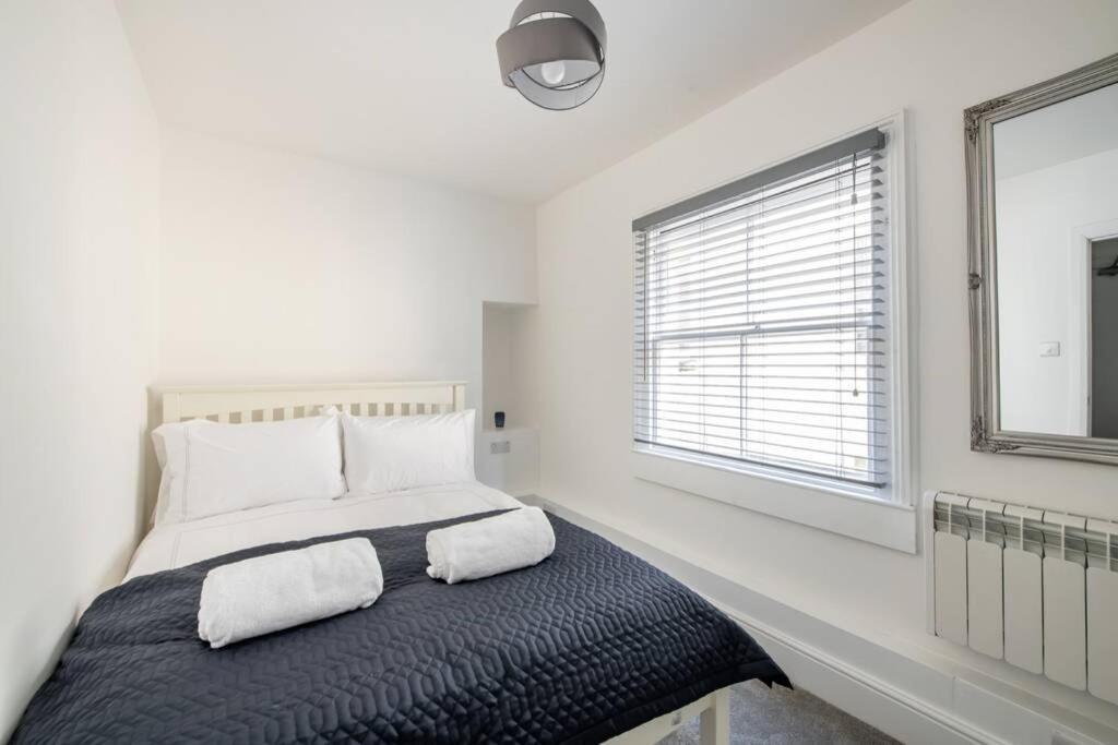 2 Bed City Centre Apartment 1 Min From Bath Abbey エクステリア 写真